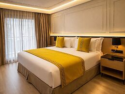 L'ADRESSE HOTEL