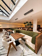 L'ADRESSE HOTEL