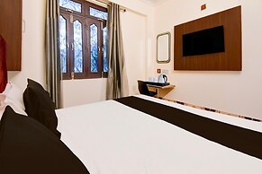 Classic With Balconyhotel Parv