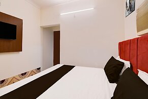 Classic With Balconyhotel Parv