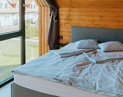 Luxury Holiday Home With Terrace, Sauna, Jacuzzi