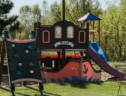 Luxury Holiday Home With Terrace, Sauna, Jacuzzi