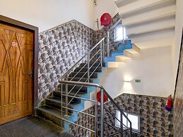 Deluxeluxury Stay Near Cosmopolis