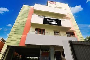 Townhouse Koyambedu Metro Station