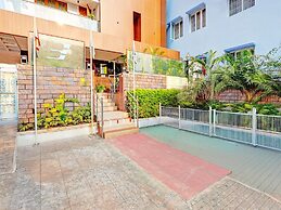 Deluxevijaya Residency
