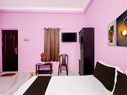 Deluxes K Vinoth Mahal
