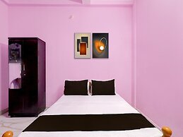Deluxes K Vinoth Mahal
