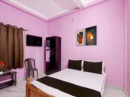 Deluxes K Vinoth Mahal