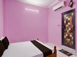 Deluxes K Vinoth Mahal