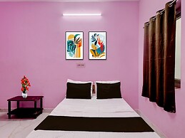 Deluxes K Vinoth Mahal