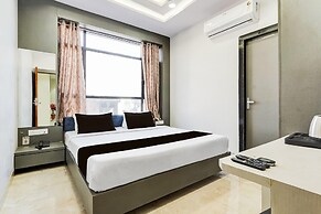 Super Townhouse Jodhpur Clock Tower