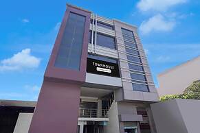 Suitehotel Aman Inn