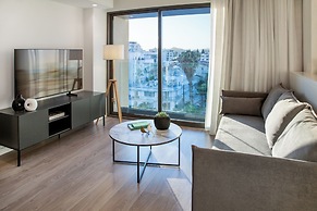 L RESIDENCES & Suites
