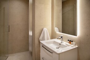 L RESIDENCES & Suites