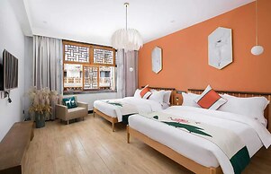 12C Waterfall Stay Furong Main Falls