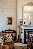 Beautiful 5 Bedroom Home in Evesham