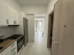 Loutra Suites Sunlit Cove Studio