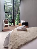 apartasuite con vista al bosque