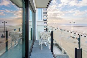 Apartment in Middelkerke With Sea View
