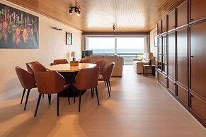 Apartment in Middelkerke, Beach Views