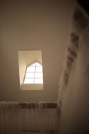 ELIVAAS Palliath House-1-Room