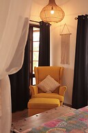 ELIVAAS Palliath House-1-Room