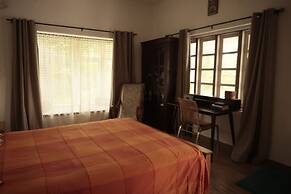 ELIVAAS Palliath House-1-Room