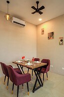 ELIVAAS 1BHK Pine View Resort