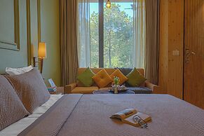ELIVAAS 1BHK Pine View Resort