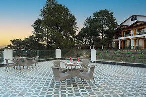 ELIVAAS 1BHK Pine View Resort