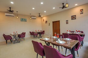 ELIVAAS 1BHK Pine View Resort