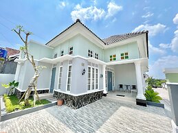 Villa Lodji Tentrem by Abiza