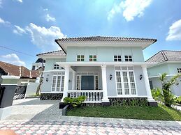 Villa Lodji Tentrem by Abiza