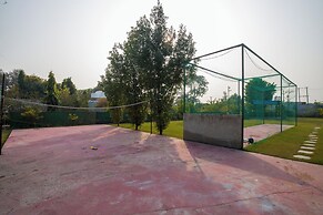 ELIVAAS Aarul Farm 4BHK Villa with Pool