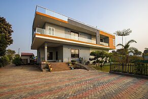 ELIVAAS Aarul Farm 4BHK Villa with Pool