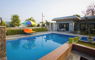 ELIVAAS Aarul Farm 4BHK Villa with Pool
