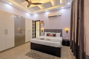 ELIVAAS Aarul Farm 4BHK Villa with Pool