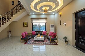 ELIVAAS Aarul Farm 4BHK Villa with Pool