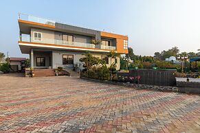 ELIVAAS Aarul Farm 4BHK Villa with Pool