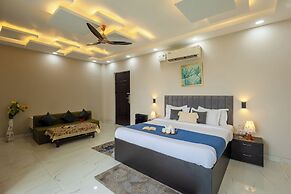 ELIVAAS Aarul Farm 4BHK Villa with Pool