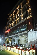 LL Palace