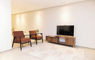 Lurette Hotel