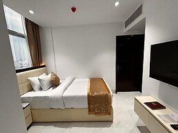 Royal Mark Hotel