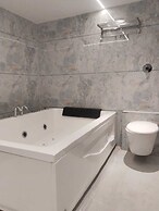 Hotel Grand CG
