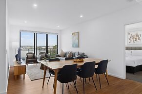 Newly Built 3 Bed Apartment With Onsite Parking