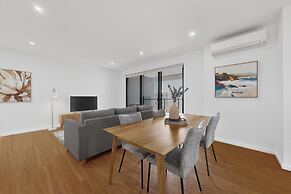 Freshly Built 2 Bed Apartment in Central Location