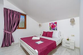 Arvala Apartments