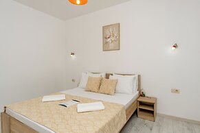 Arvala Apartments