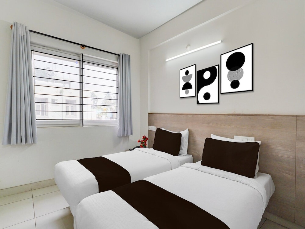 Deluxehotel Gurudev Residency