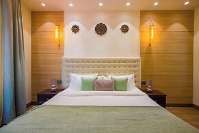 ELIVAAS Varsha Greens 4 BHK with Pool